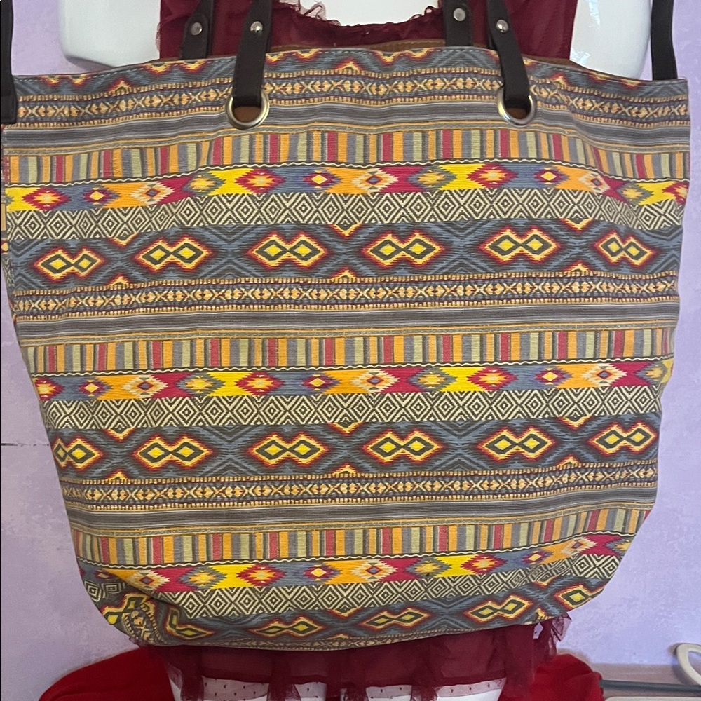 REVERSIBLE Under One Sky Multicolor Patterned Tote